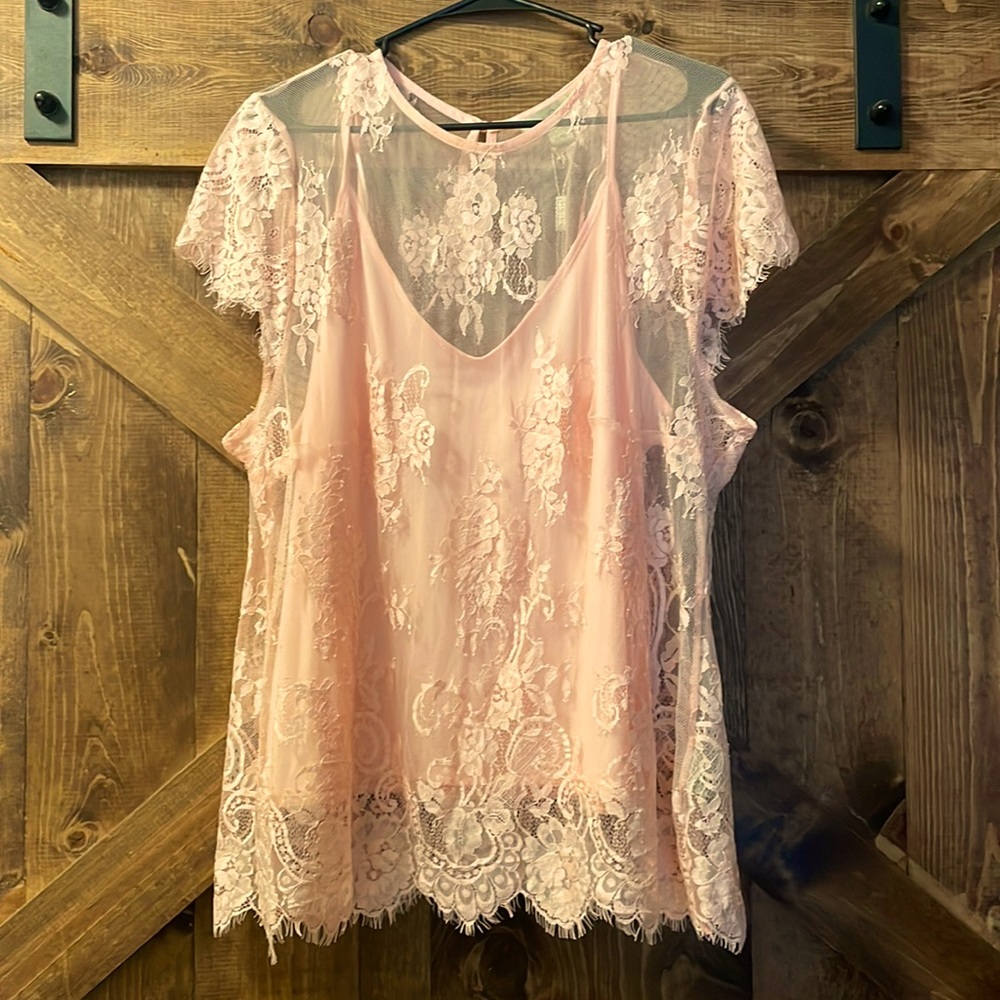 Boutique pink lace top